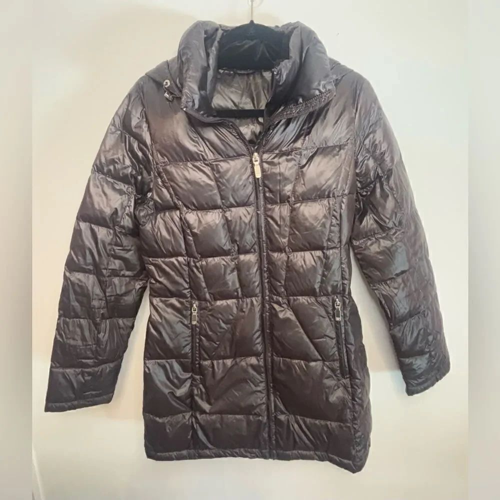 Calvin Klein EUC black mid length puffer jacket Size medium